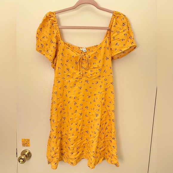 American Eagle Outfitters Dresses & Skirts - AE Ruched Flutter-Sleeve Mini Dress Yellow